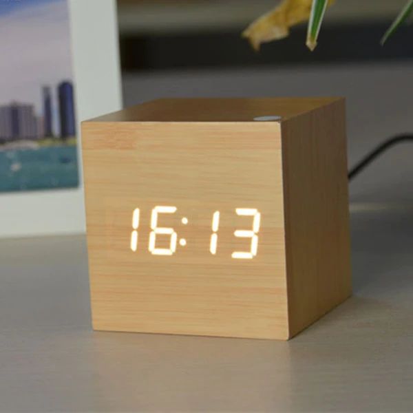Gelb Weiß Cube Digital Tischuhr