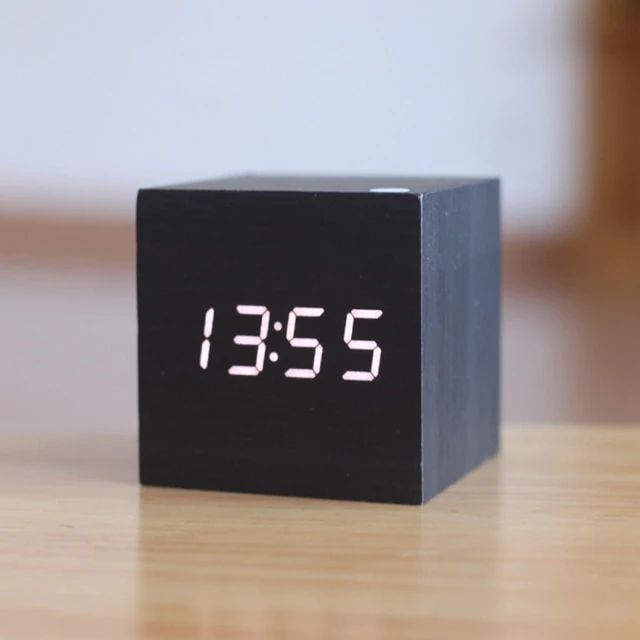 Schwarz Weiß Cube Digital Tischuhr