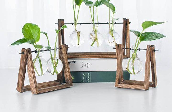 Dekorative Holzvase mit HolztaKarnzett | Karnz
