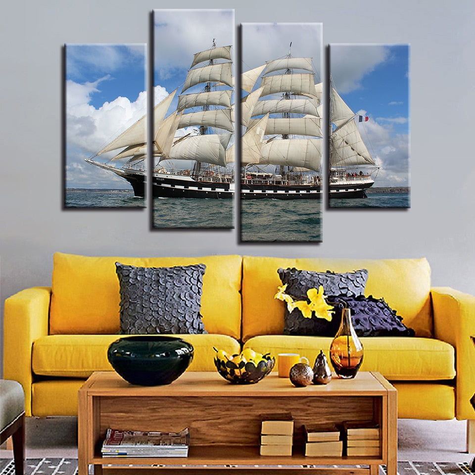 Segelboot im Meer – Leinwandbild