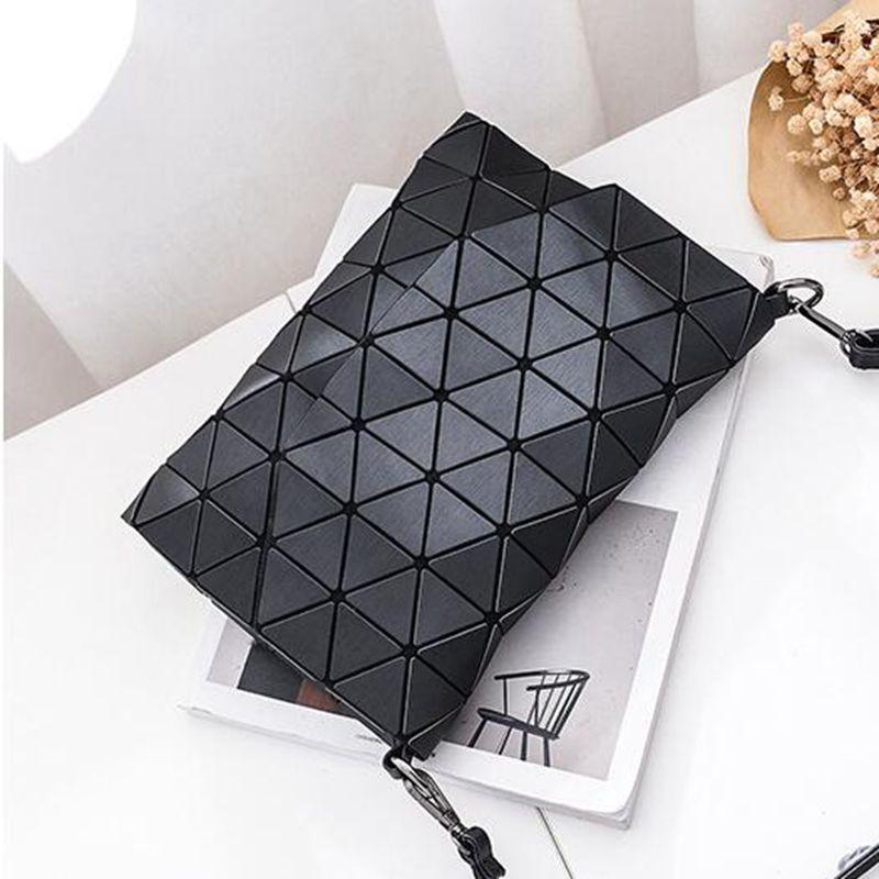 Abstract Geometric Matte Schultertasche | Karnz