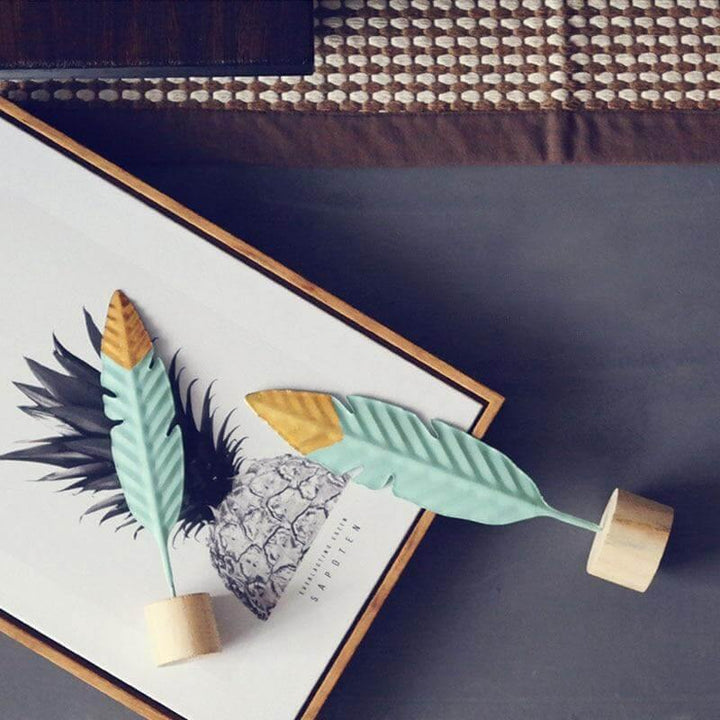 Modern Fairy Miniatur Feder | Karnz