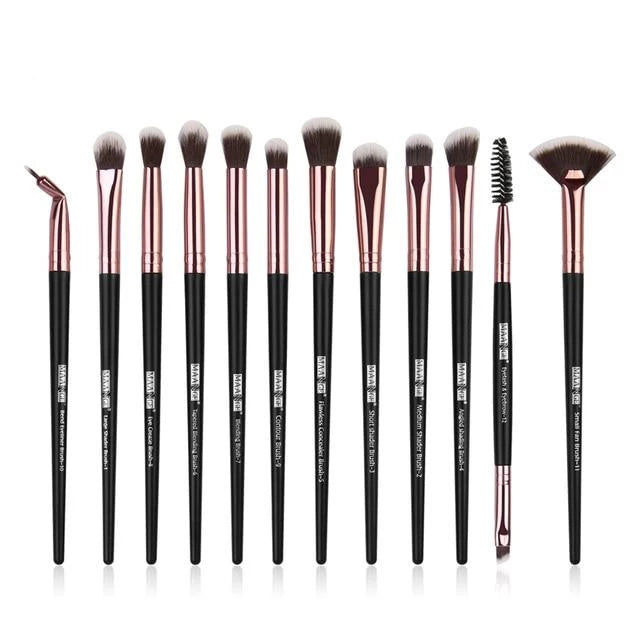 Set aus 12 professionellen Make-Up-Pinseln | Karnz