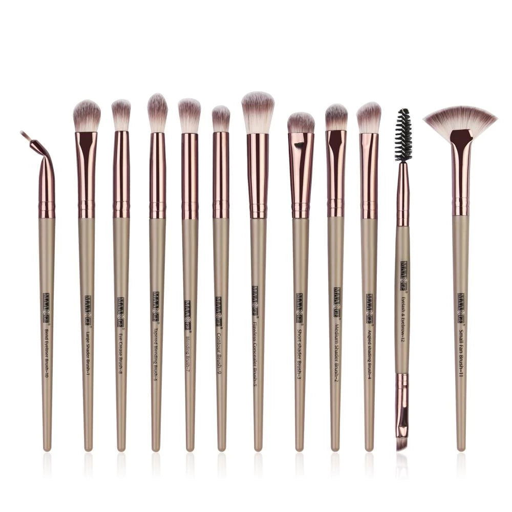 Set aus 12 professionellen Make-Up-Pinseln | Karnz
