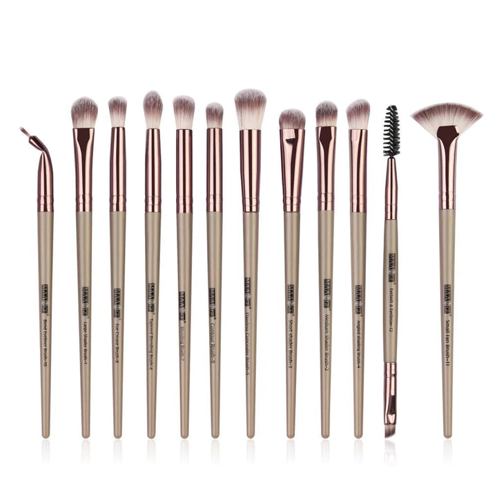 Set aus 12 professionellen Make-Up-Pinseln | Karnz
