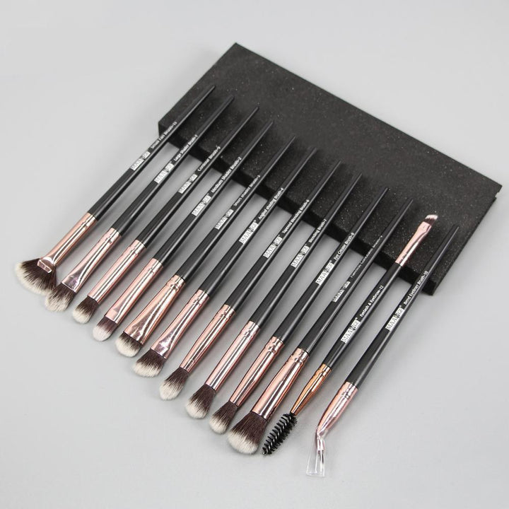 Set aus 12 professionellen Make-Up-Pinseln | Karnz