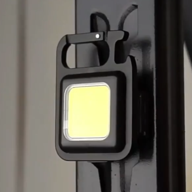 Clip Utility Light | Karnz