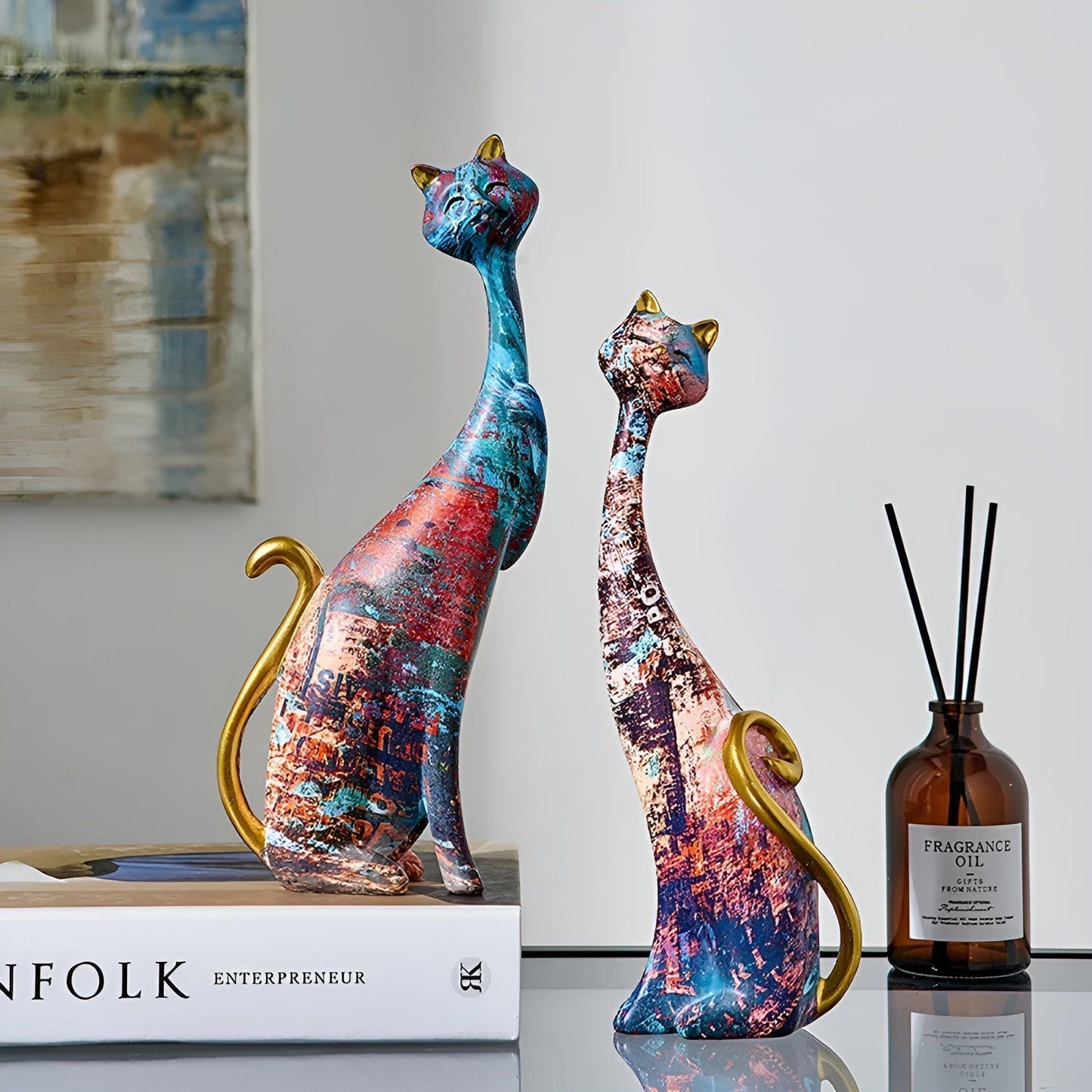 Süße Verliebte – Handbemalte Katzenpaar-Skulptur für ewige Zuneigung