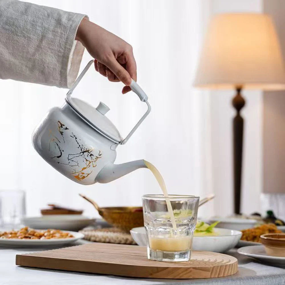 Retro Edelstahl-Teekanne mit Goldprägung Relief Wasserkocher | Karnz
