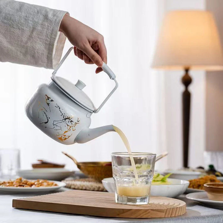 Retro Edelstahl-Teekanne mit Goldprägung Relief Wasserkocher | Karnz