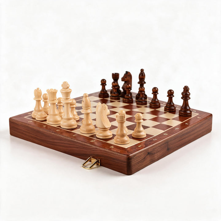 RoyalWood Luxus Schachset – Schachbrett aus massivem Holz mit fein detaillierten Figuren | Karnz