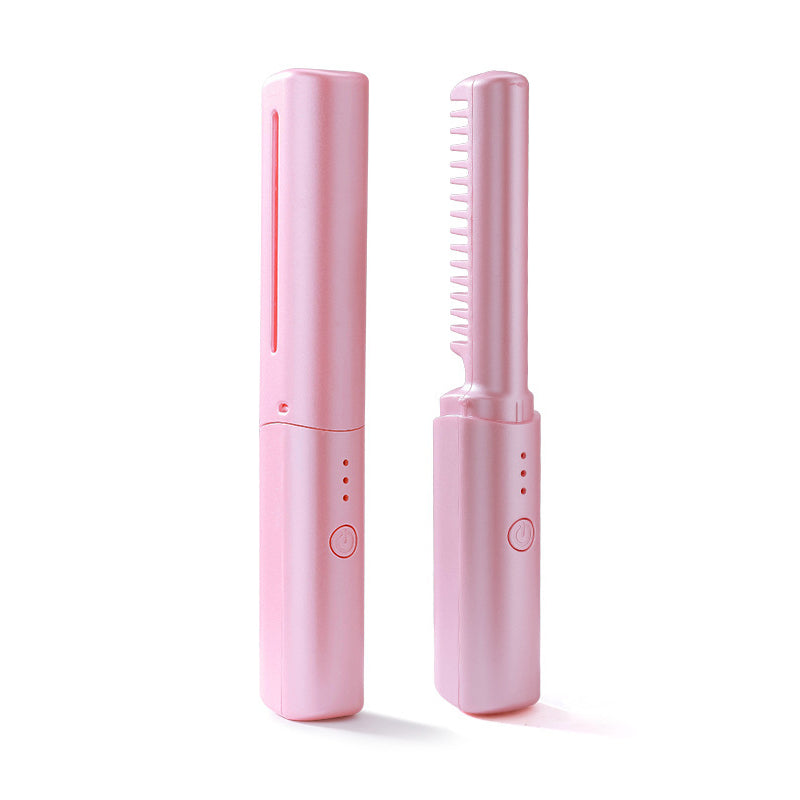 Travel Dryer™ Schnelles und einfaches Haarstyling für unterwegs in nur wenigen Minuten.