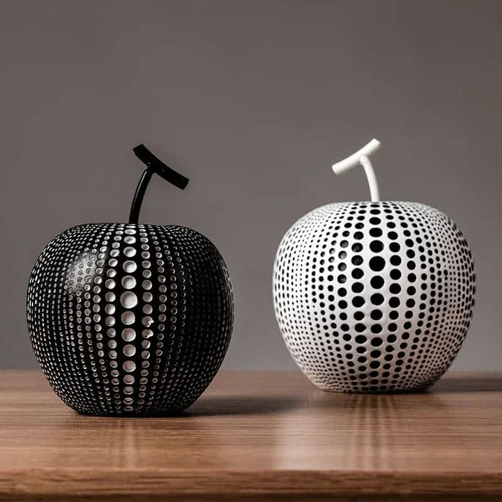 Dekorative MonoApple-Figur – Apfel mit schwarzen und weißen Punkten