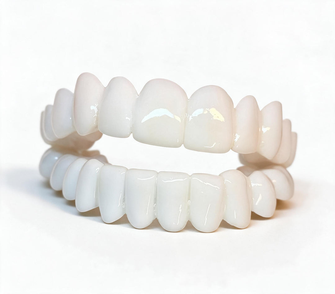 Smile Lens – Verstellbare weiße Zahnprothese für sofortige Lächelnkorrektur | Karnz