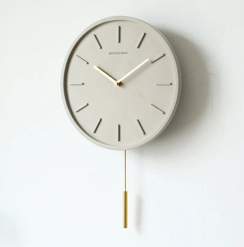 Nordic Zement Wanduhr mit Metallpendel | Minimalistische skandinavische Uhr für modernes Interieur | Karnz