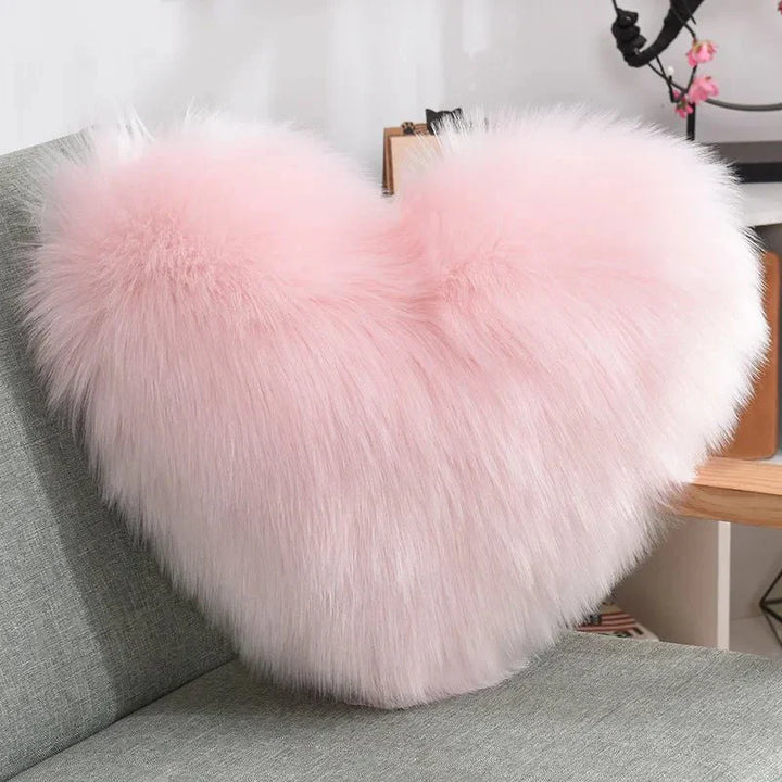 Weiches Herzförmiges Flauschiges Sofakissen aus Soft-Polyester | Karnz