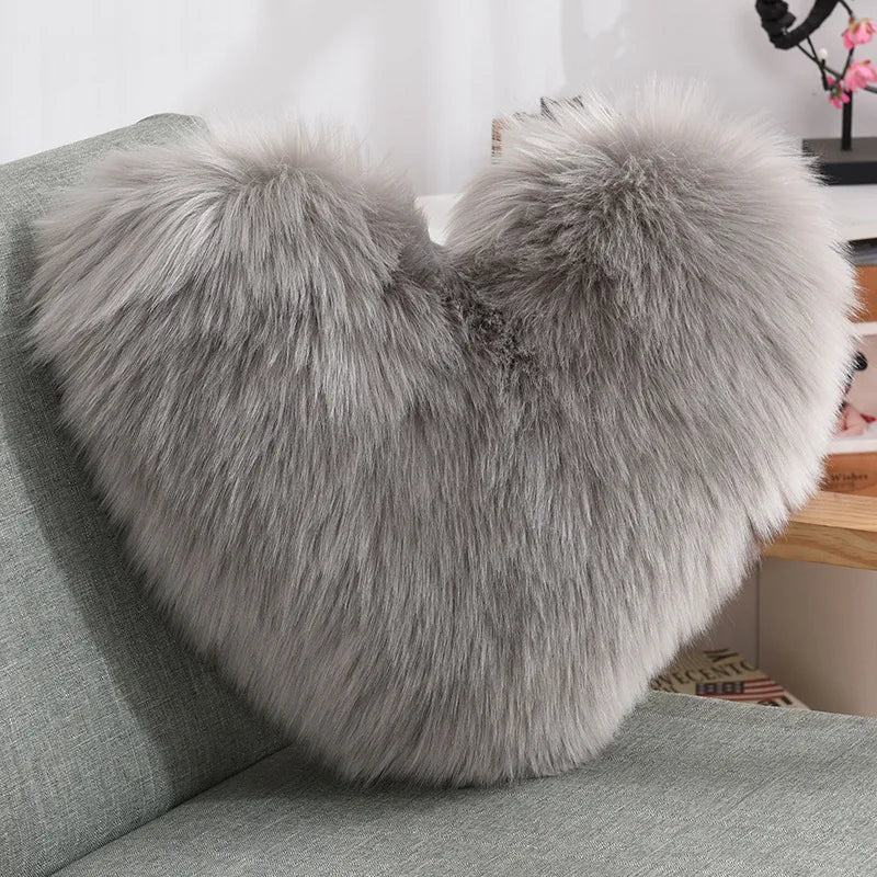 Weiches Herzförmiges Flauschiges Sofakissen aus Soft-Polyester | Karnz