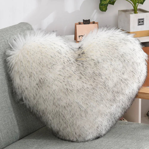 Weiches Herzförmiges Flauschiges Sofakissen aus Soft-Polyester | Karnz