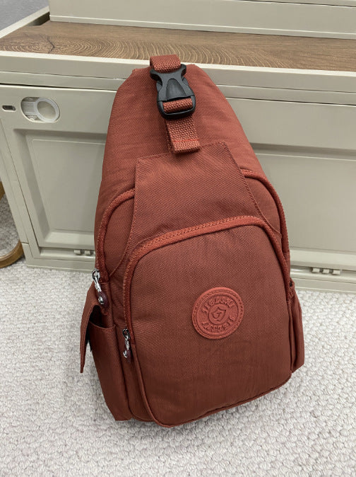 2-in-1-Rucksack mit doppelter Verwendungsmöglichkeit