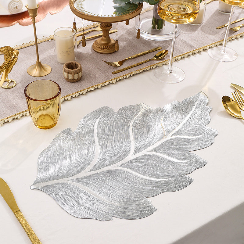 Gold Leaf Luxus Platzdeckchen – 3D Elegante Tischmatte aus PVC | Karnz