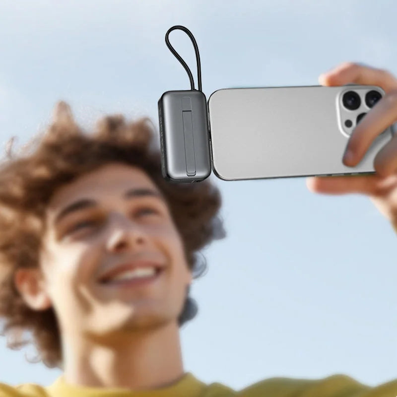 Magnetische 3-in-1 Powerbank mit kabelloser Ladung | Karnz