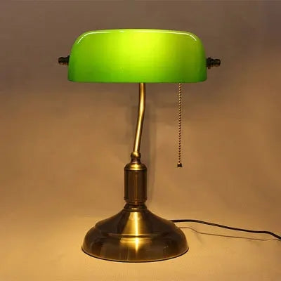 LuxeLume - Elegante Glas-Tischlampe für zeitloses Licht | Karnz