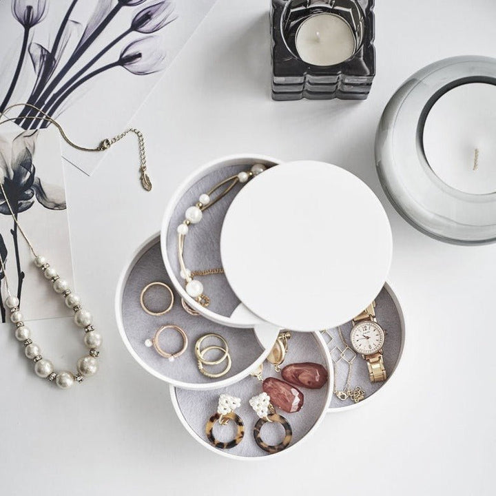 Twist Around Schmuck Organizer