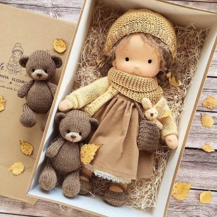 Handgemachte Waldorf Puppe | Weiches, Organisches Spielzeug für die Emotionale Entwicklung