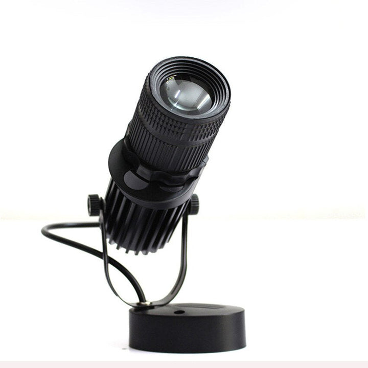 Verstellbarer LED-Deckenstrahler aus Aluminium