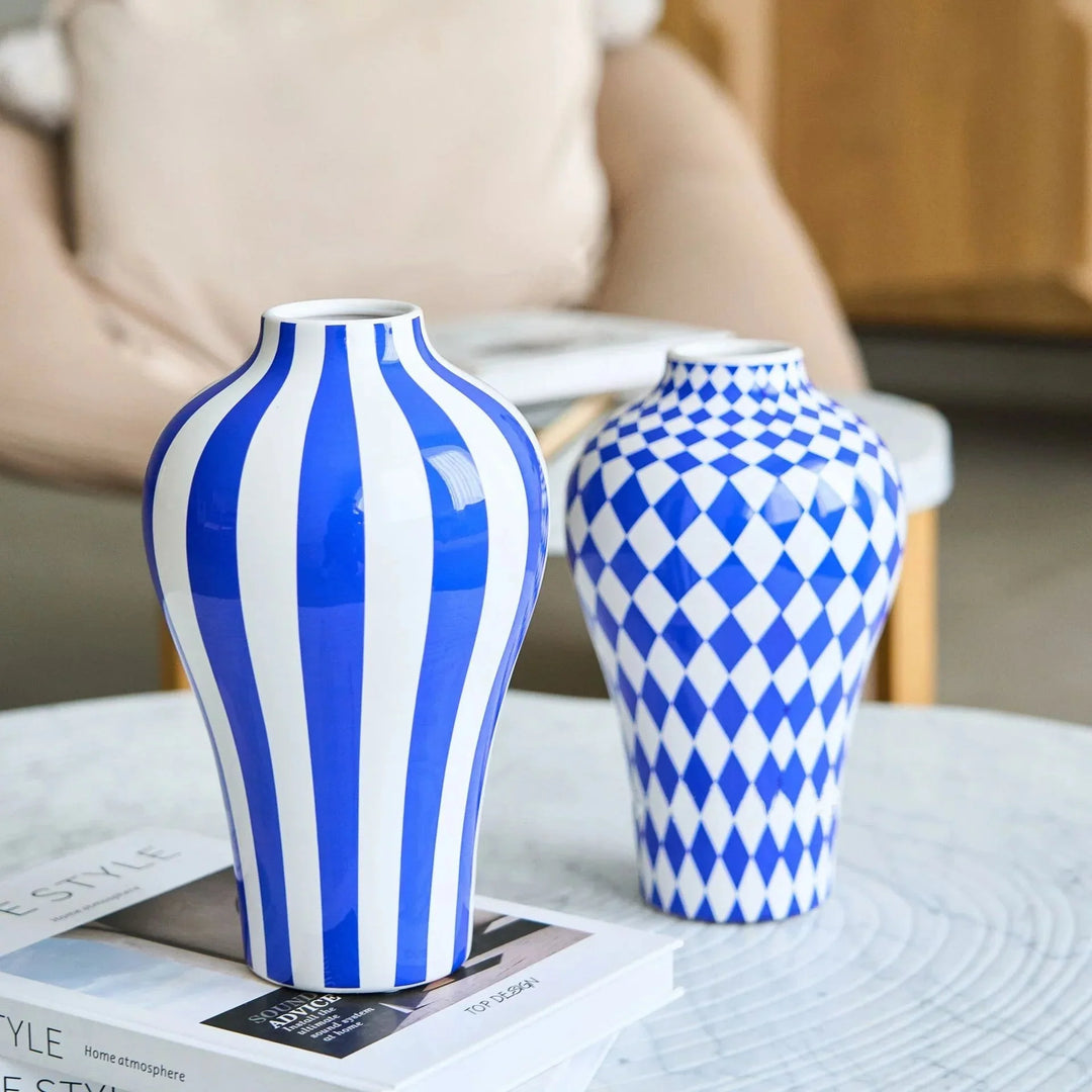Vibrant Blue Geometric Ceramic Vase Moderne Wohnkultur | Karnz