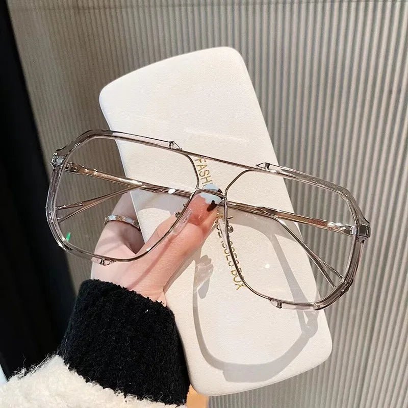 VOGUEVIEW SHADES – Übergroße quadratische Sonnenbrille mit UV400- und photochromen Gläsern