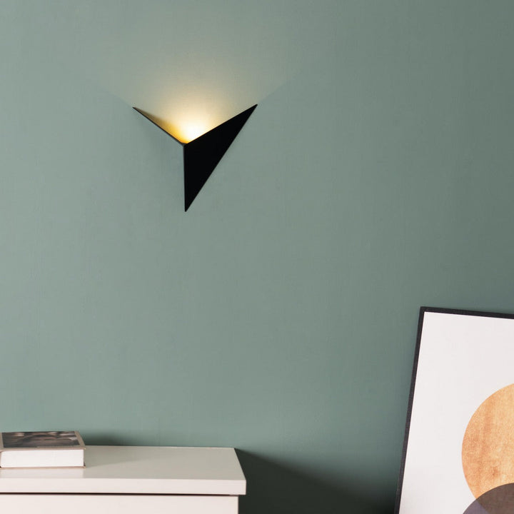 Karnz | Trigon Wandlampe
