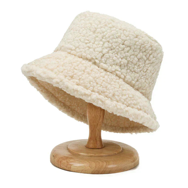 Livia Damen-Teddy-Bucket-Hat aus warmer Lammwolle