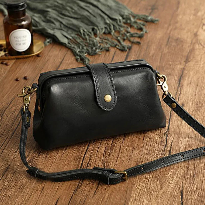 Norvella Schultertasche aus strukturiertem Kunstleder für Damen | Karnz